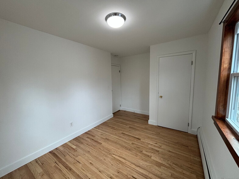 Building Photo - 123 Platt St