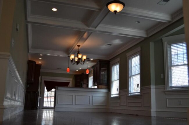 Building Photo - 127 Nonantum St