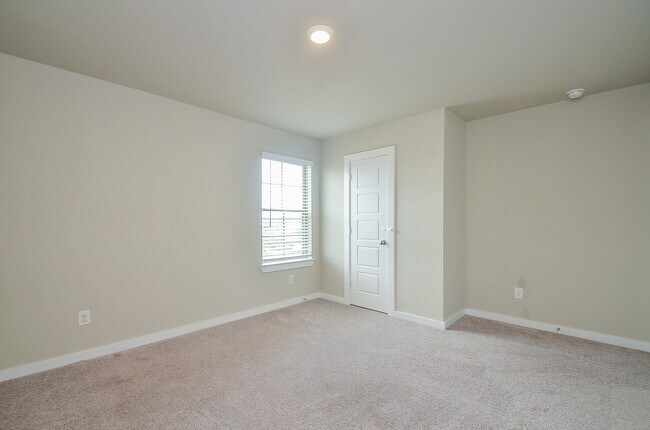 Building Photo - 2511 Shining Spur Ct