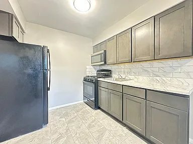 Building Photo - 8410 Bustleton Ave