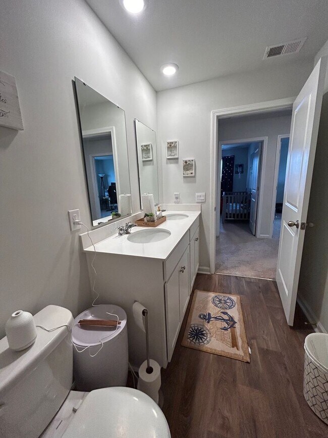 Building Photo - Spacious 5BR/3BA Home in Ladson, SC - Moth...