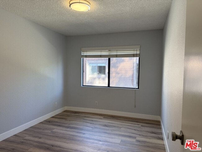 Building Photo - 4549 Alla Rd