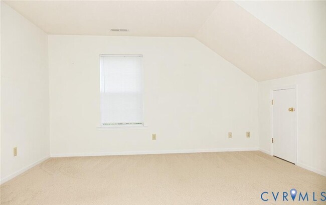 Building Photo - 3920 Pine Bluff Ct