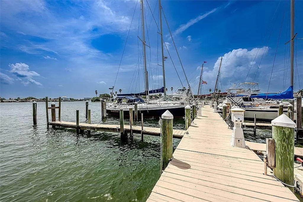 Marina Next Door - 500 Treasure Island Cswy