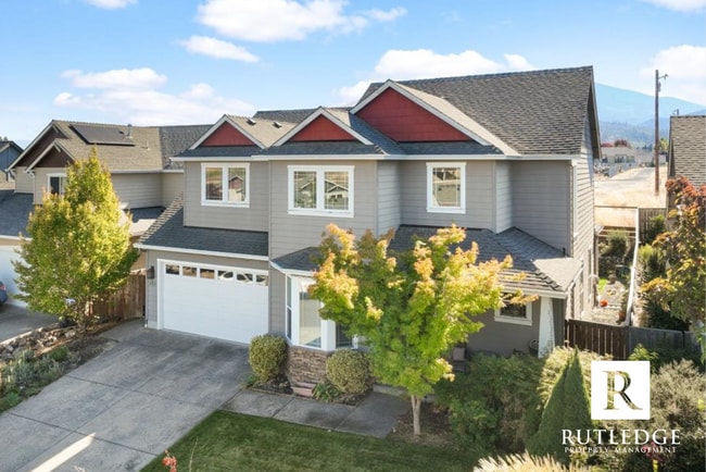 Building Photo - STUNNING 4 Bed/3.5 Bath Home in Talent!!!