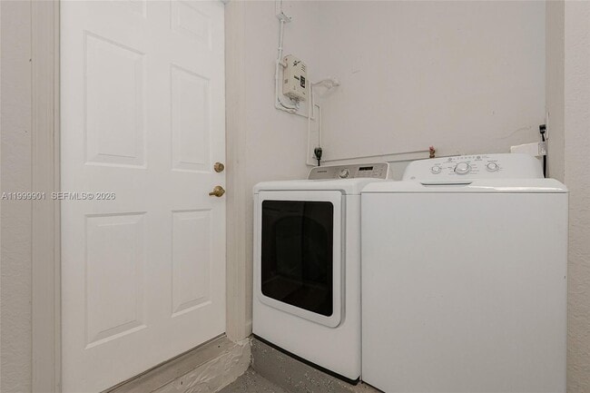 Building Photo - 18823 SW 28th St