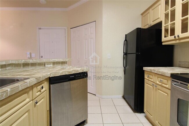Building Photo - 3561 Conroy Rd