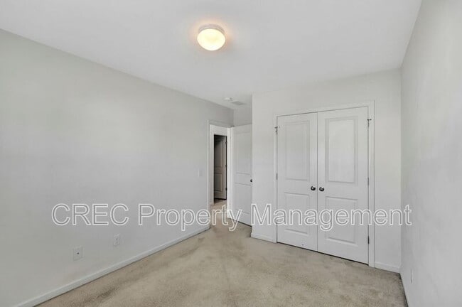 Building Photo - 8986 Cat Tail Pond Rd