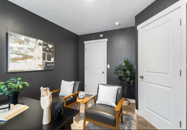 Building Photo - 3 Bed/3 Bath Townhouse in Saratoga Springs