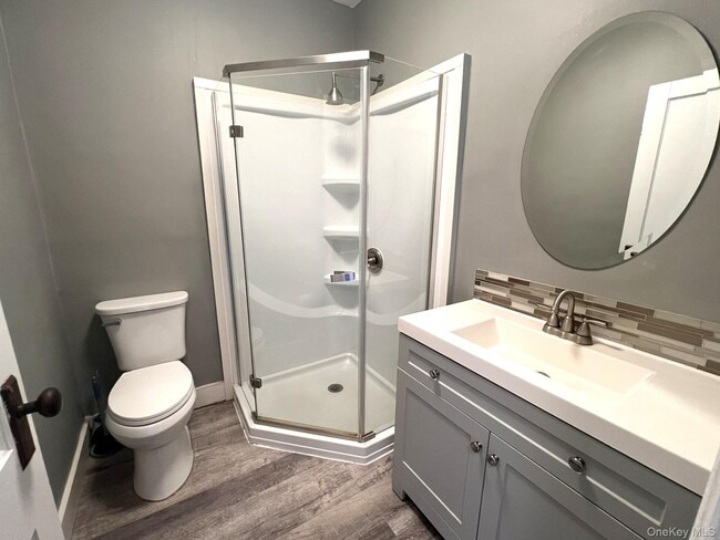 Building Photo - 2 Raymond Ave