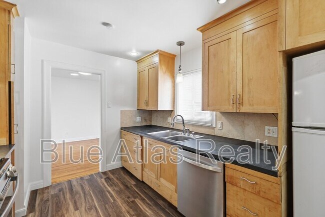 Building Photo - 2112 Ederville Rd