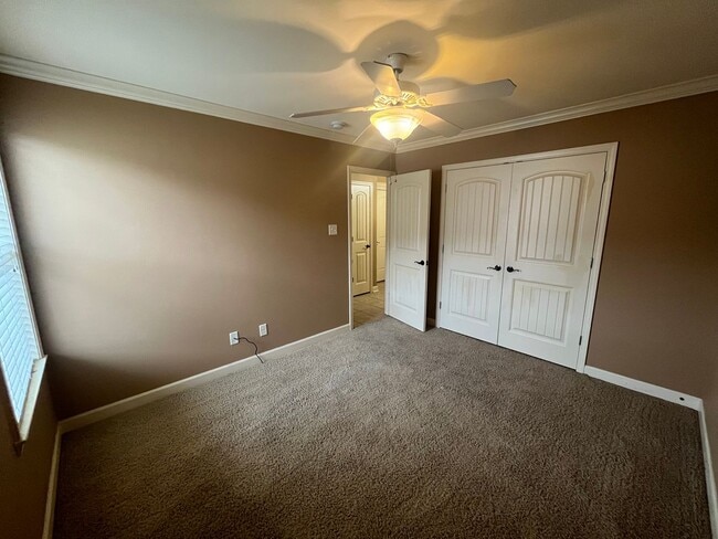 Building Photo - West Little Rock Rental!