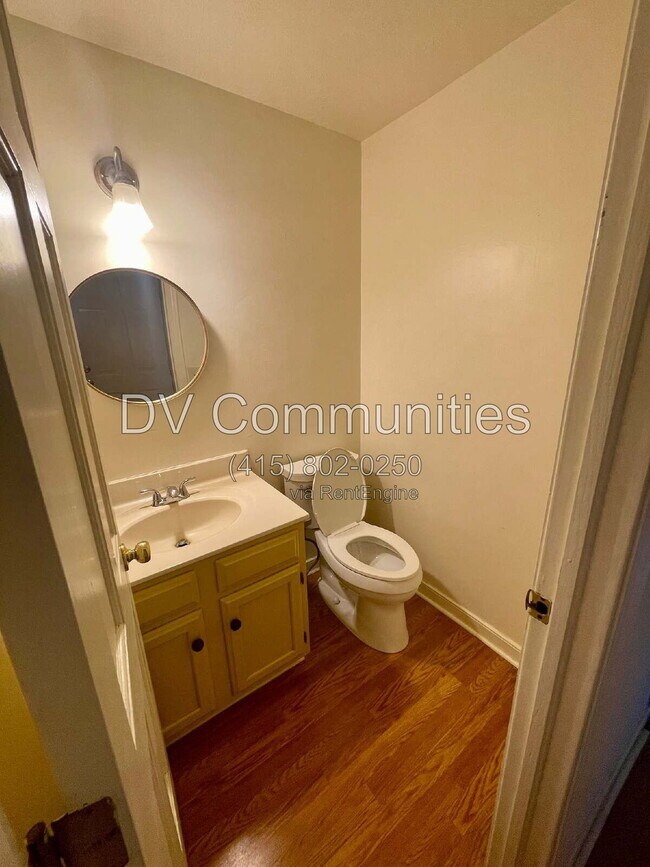 Building Photo - 32467 S Roundhead Dr