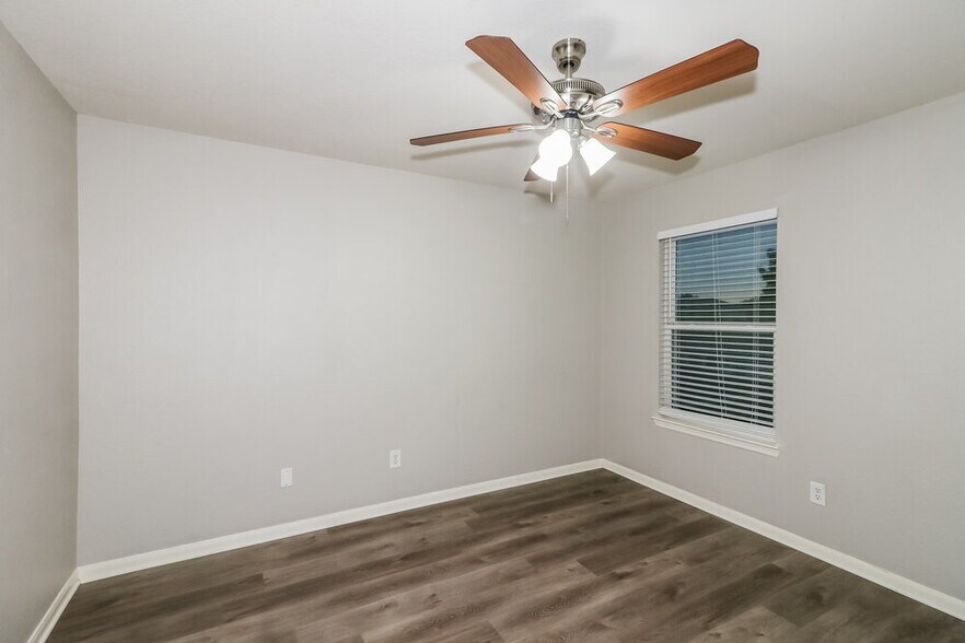 Building Photo - 8410 Tararin Ln