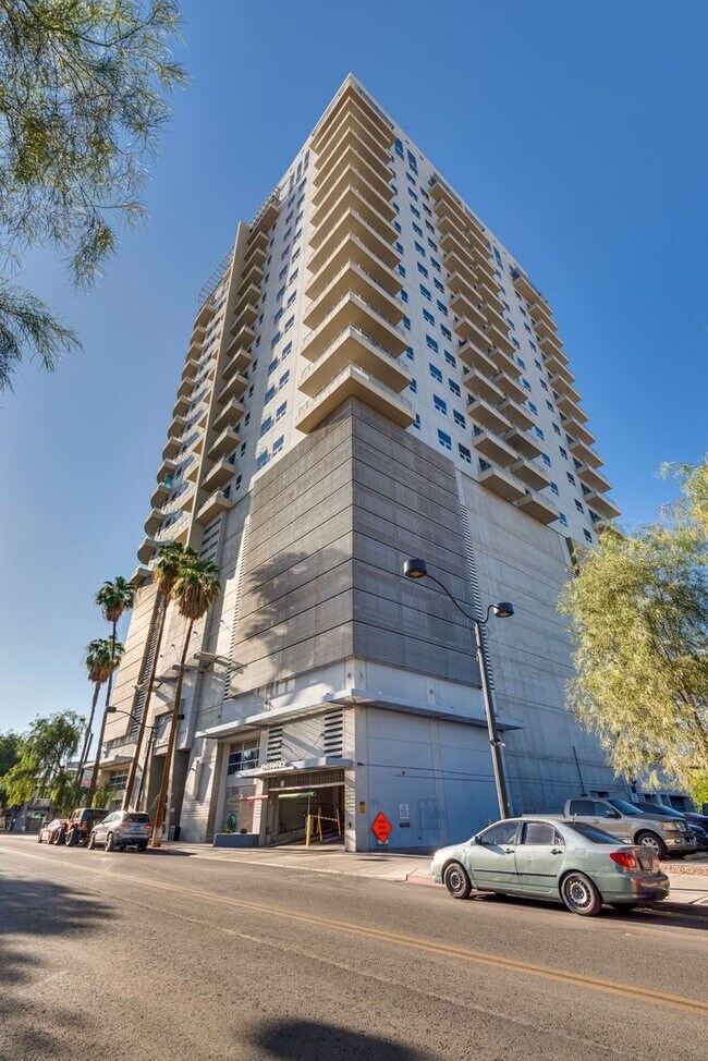 Building Photo - Newport Lofts 1502