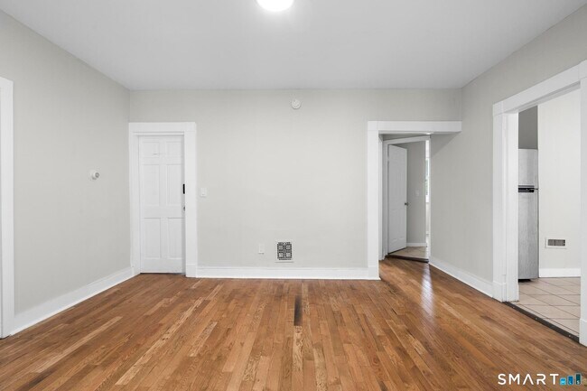 Building Photo - 693 Dixwell Ave