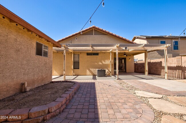 Building Photo - 2523 W Gambit Trail