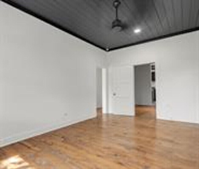 Building Photo - 15818 TX-21