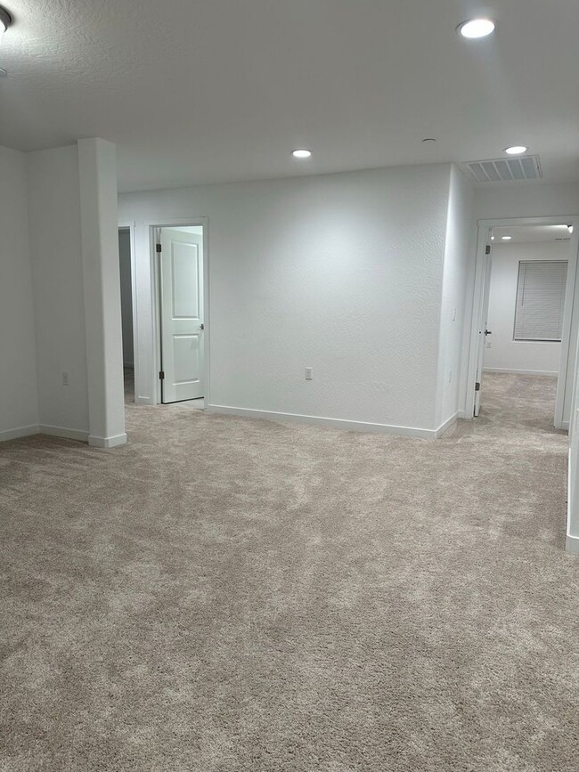 Building Photo - Welcome To This Charming Two-Story Home Ne...