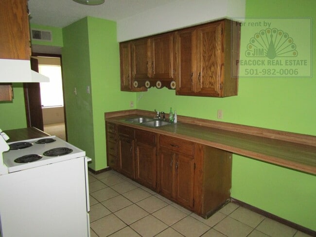 Building Photo - 513 King Pl