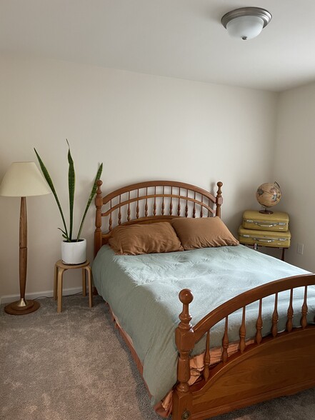 Second bedroom - 3022 Newfields Pl