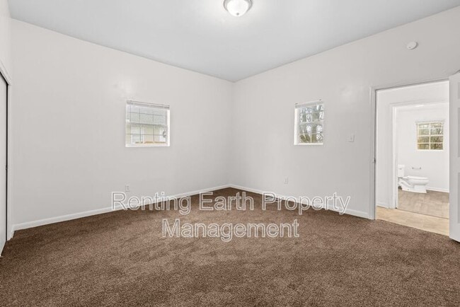 Building Photo - 5722 Terrace Ave