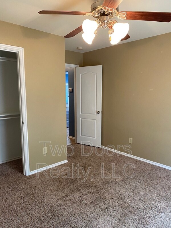 Building Photo - 7921 Frye Ln