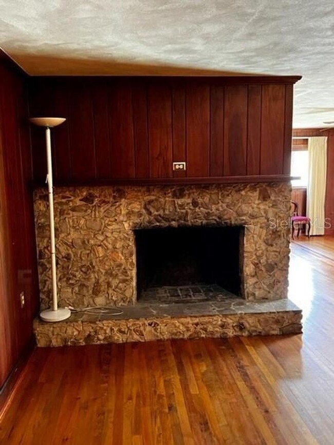 Building Photo - 3/2 Home in McIntosh