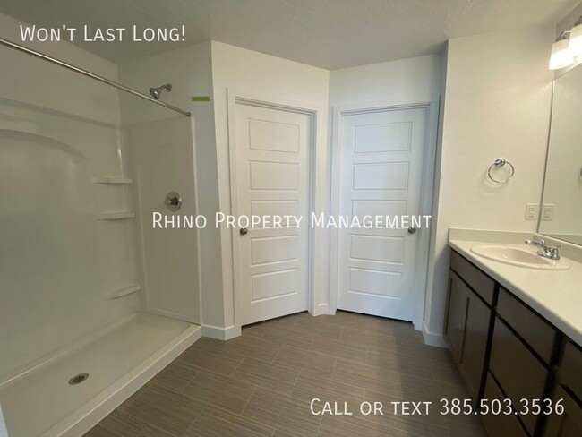 Building Photo - 4254 Bromwell Ct