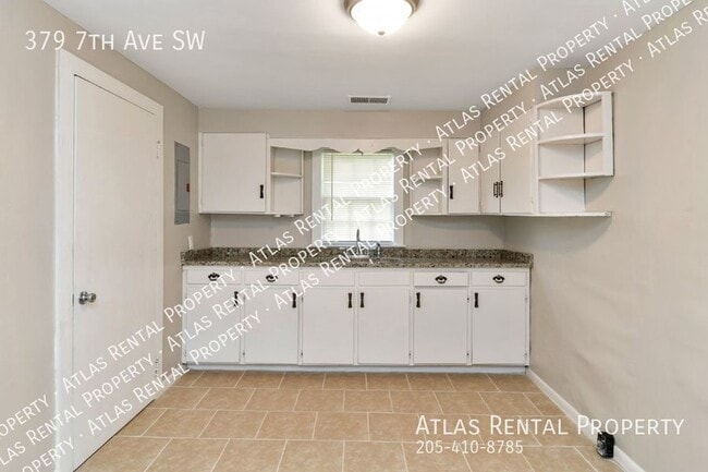 Building Photo - 379 7th Ave SW