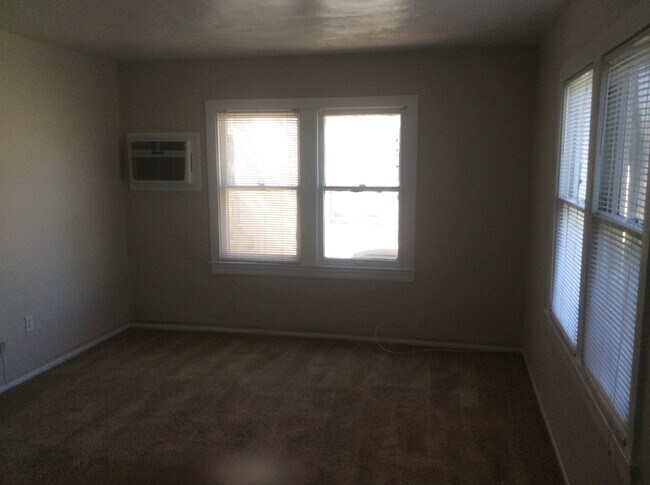 Building Photo - 1601-1615 4TH & 331 EYE ST.