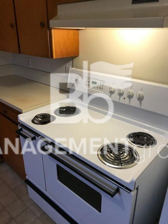 Building Photo - 5442 NE 38th Ave