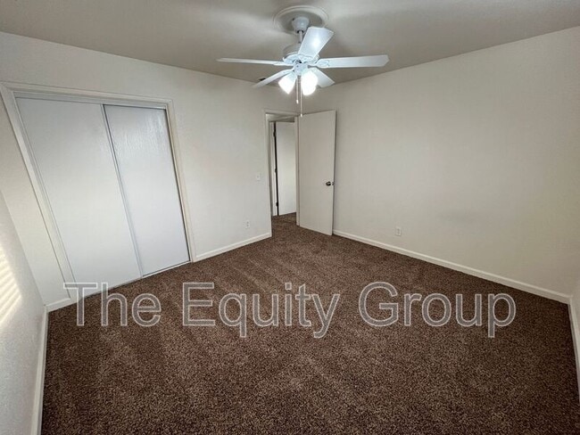 Building Photo - 4052 W Meadow Ave