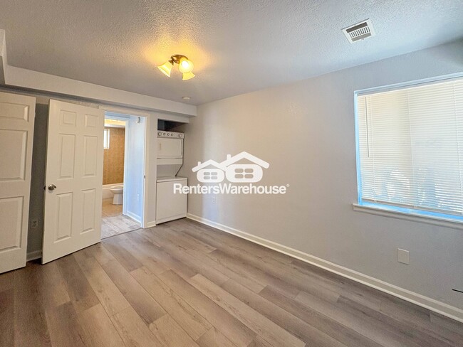 Building Photo - 1540 Valentia St