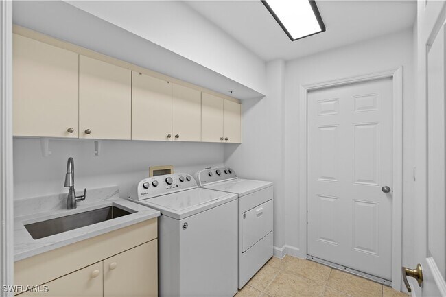 Building Photo - 3303 Twilight Ln