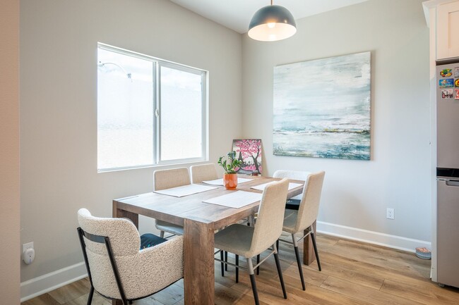 Building Photo - Lovely Home in Chino Valley Unified School...