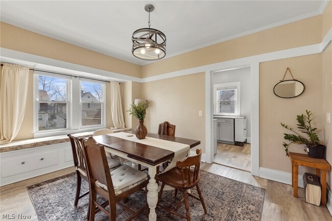 Building Photo - 3451 W 137th St