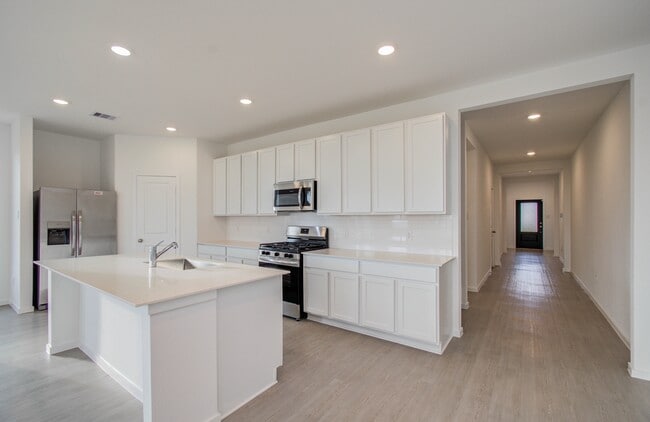 Building Photo - 26503 Foxtail Fern Dr