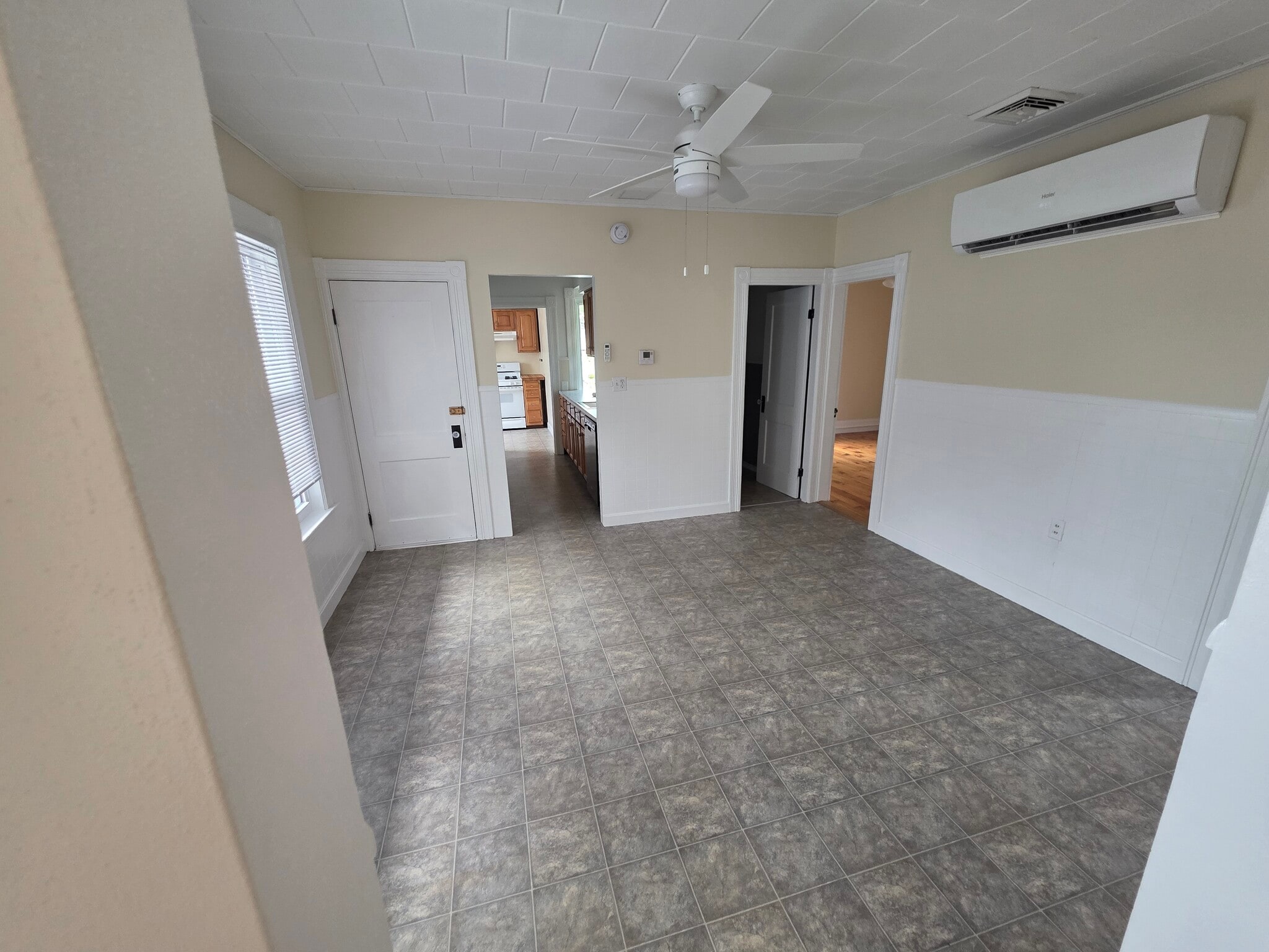 Building Photo - 214 Alsace St