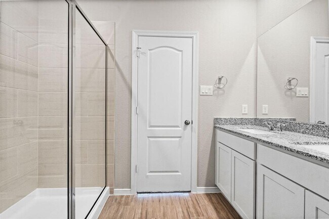 Building Photo - 25823 Boxwood Hedge Lane