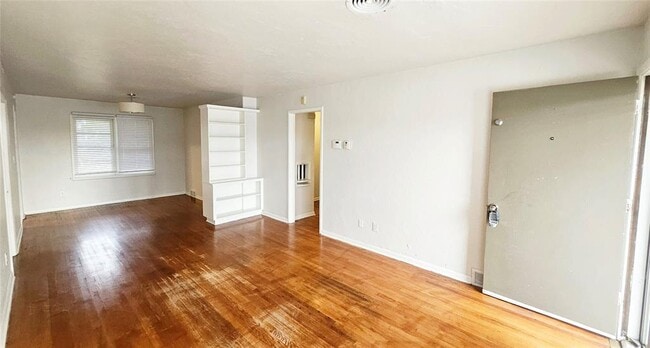 Building Photo - 2609 NW 49th St