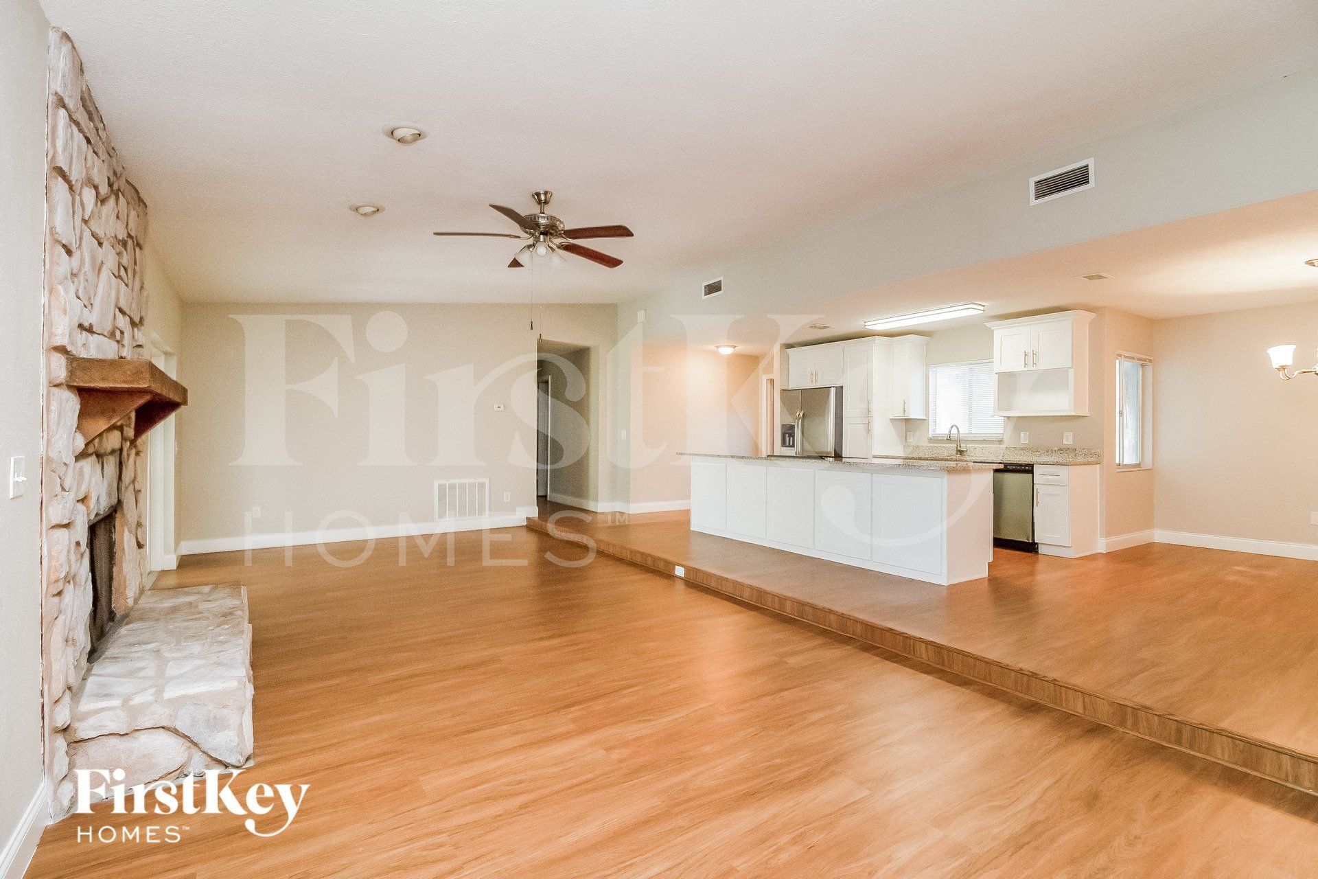 Building Photo - 1013 Taproot Dr