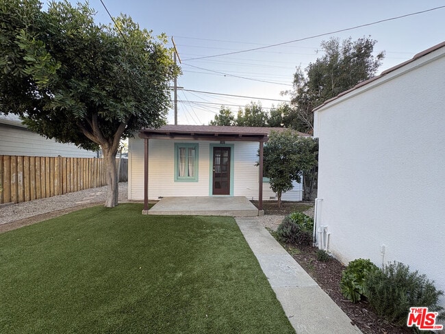 Building Photo - 4181 Lincoln Ave