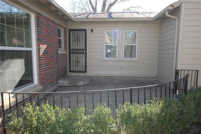 Building Photo - 4303 Delmar Ave