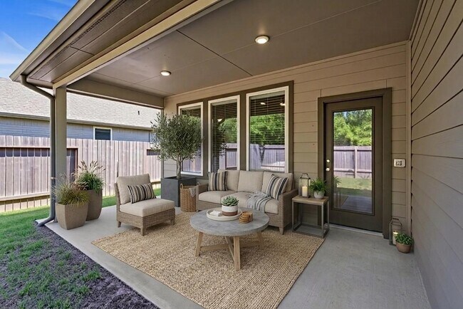Building Photo - 14334 Winema View Ln