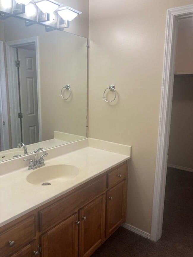 Building Photo - Orange Grove 3 Bedroom