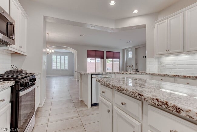 Building Photo - 5641 Sagamore Canyon St