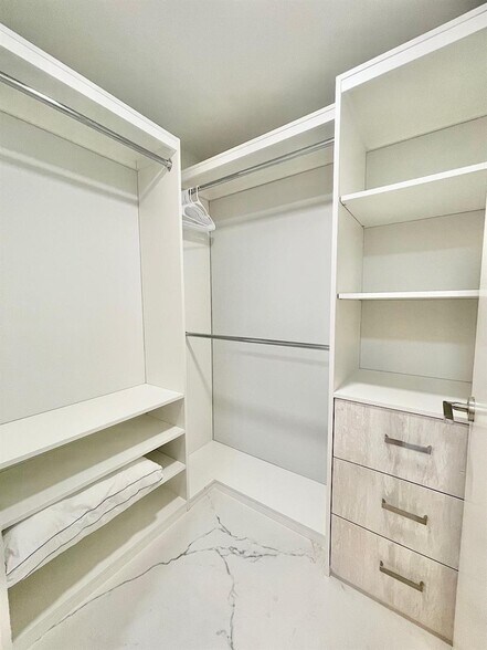 Building Photo - 330 Sunny Isles Blvd