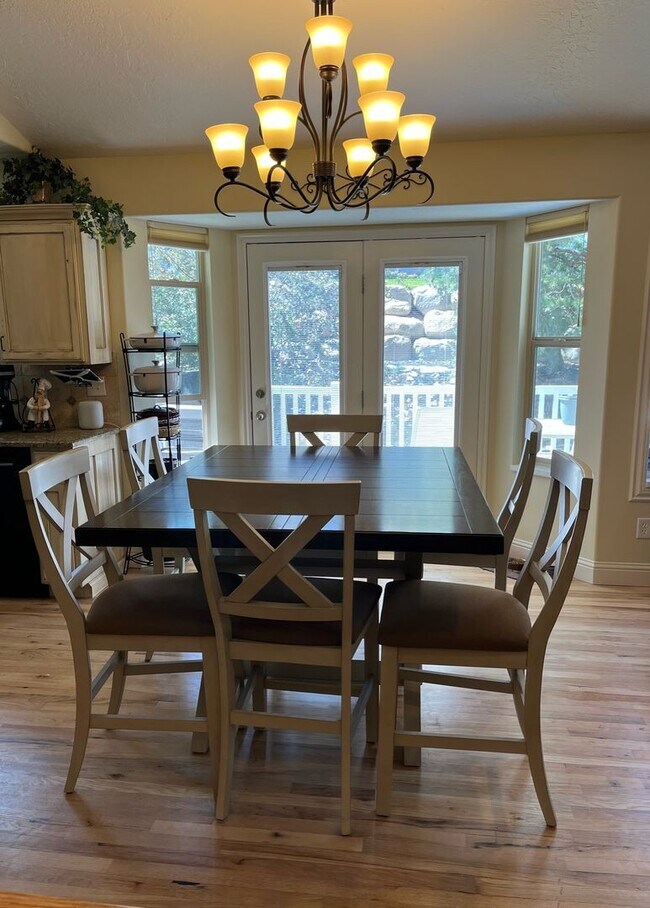 Building Photo - Payson Home