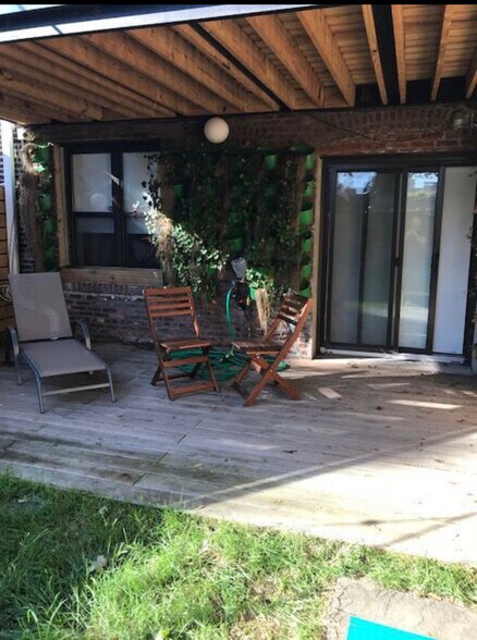 Patio - 1160 Union St